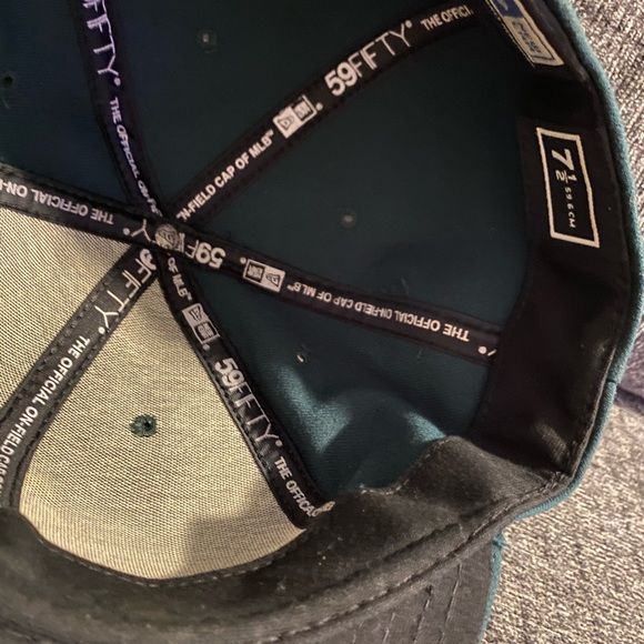 Baseball cap - Picture 3 of 4